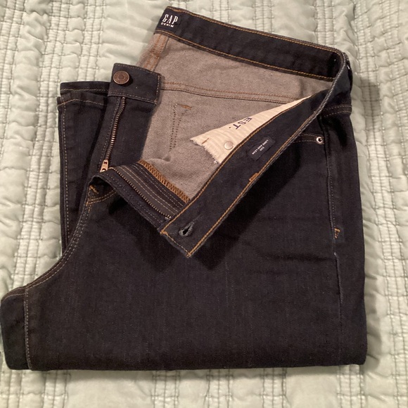 GAP Denim - Like New GAP Women’s Long and Lean 32R Dark Rinse Denim